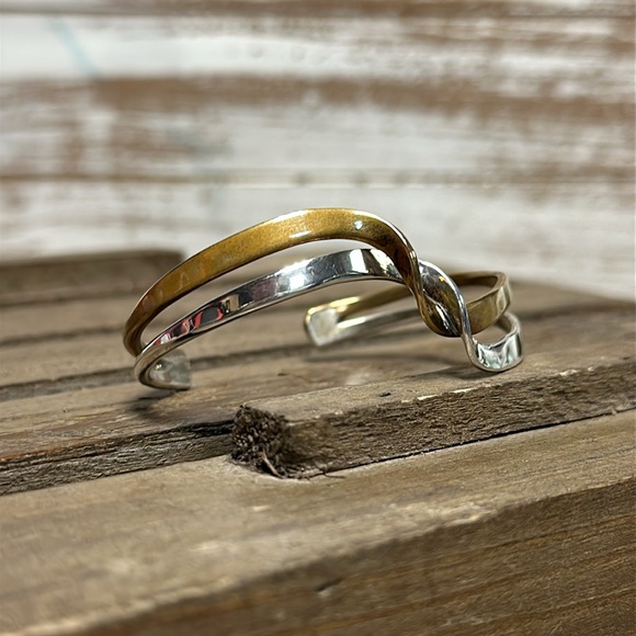 Lori euc southwestern Elegant Gold brass Silver Twist adjustable metal Bracelet - Picture 5 of 6